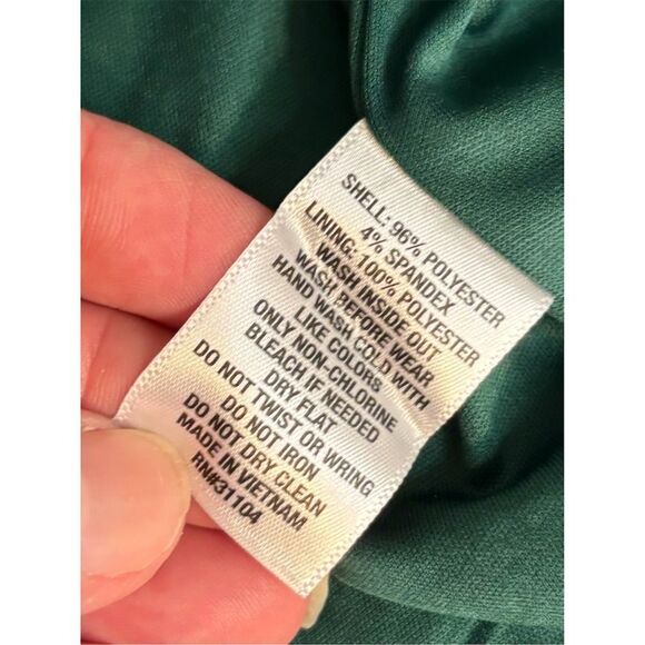 Crown & Ivy Women's Sequin Blouse Green Long Sleeve Size L Christmas Holidays - Picture 5 of 9